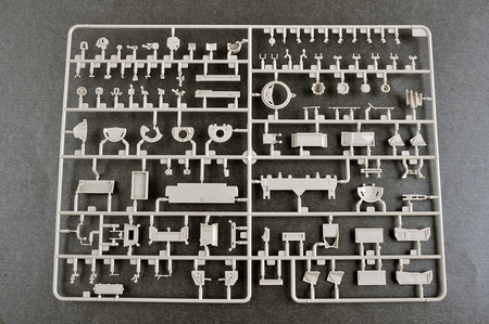 TRUMPETER 09609 T-72B1 w/KTM-6 & Grating Armour - 1:35