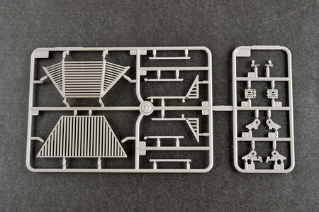 TRUMPETER 09609 T-72B1 w/KTM-6 & Grating Armour - 1:35